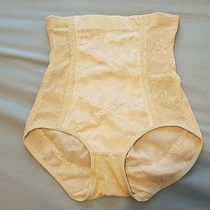 Underwear body shaper